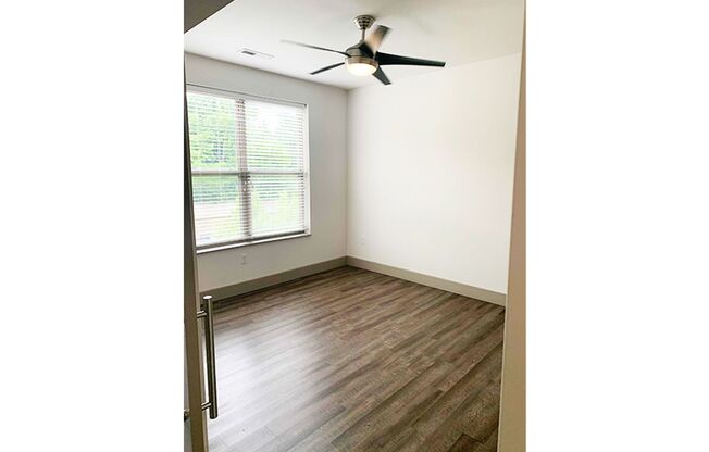 2 beds, 2 baths, 1,050 sqft, $2,095, Unit 3240-221