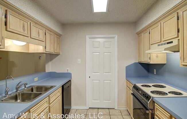 4205 Holly Ridge Dr.