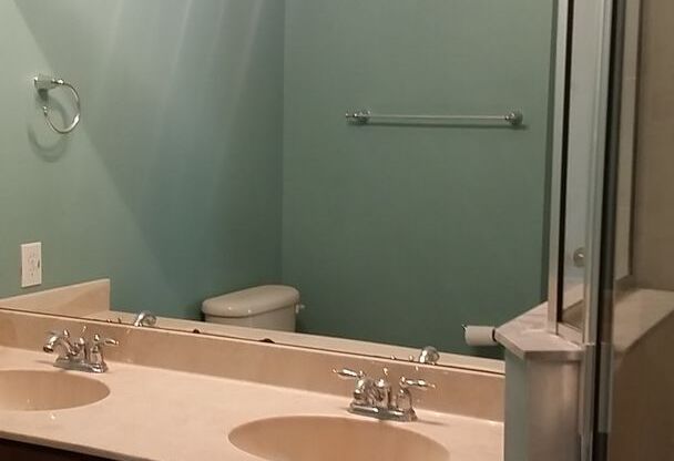 Stunning 2-Bedroom Townhouse in the Desirable Gated Community of The Hammocks!