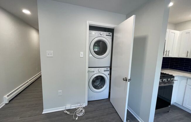 1 bed, 1 bath, 650 sqft, $1,395, Unit 18