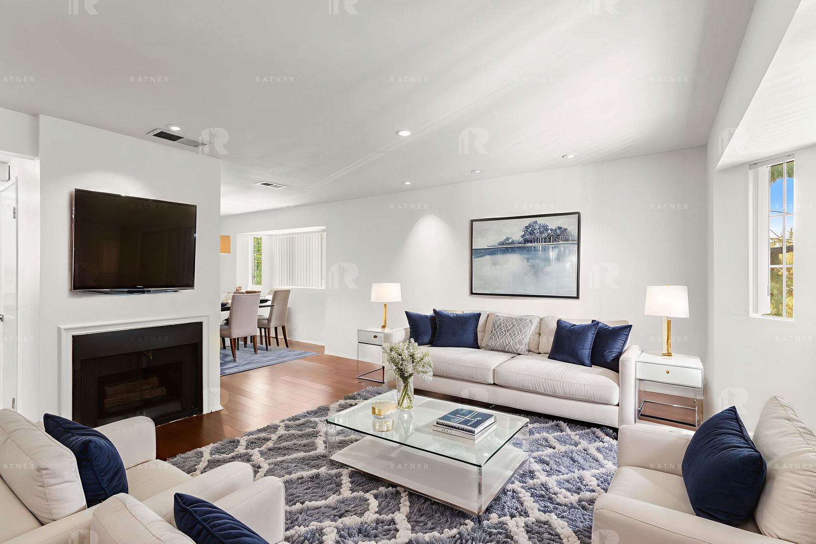 SPACIOUS AND BRIGHT 2 BED +2.5 BATH CONDO! 1/2 MONTH OFF MOVE IN SPECIAL!
