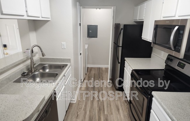 5540 Devonbriar Way H-208