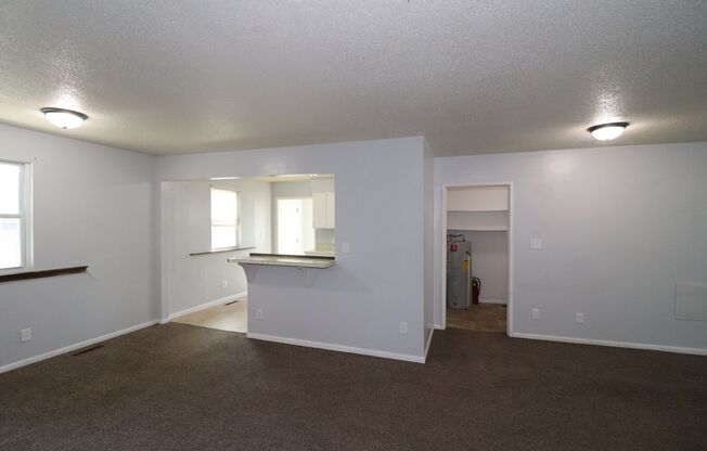 2 beds, 1 bath, $800