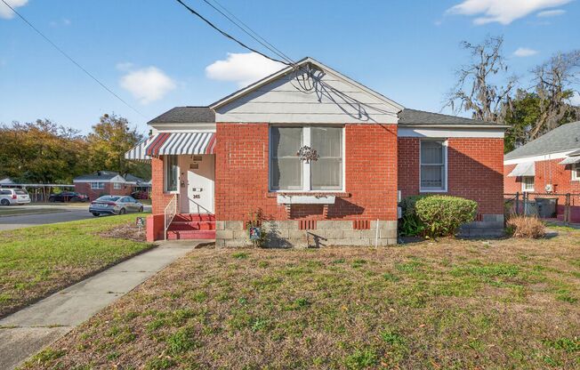 Spacious 3-Bedroom Corner Home with Garage & Private Courtyard