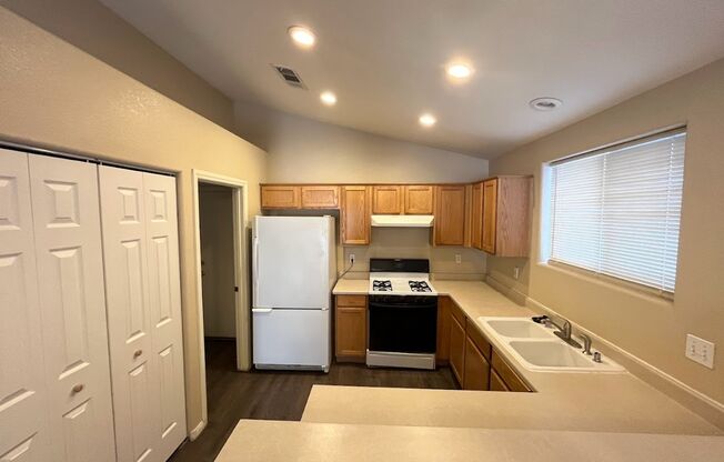 Great Single Story 3 Bedroom in the SW!