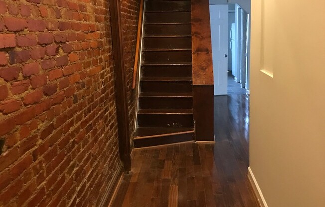 Gorgeous 3 Bedroom , 2 Level Townhome- Hardwood floors, Newly Renovated