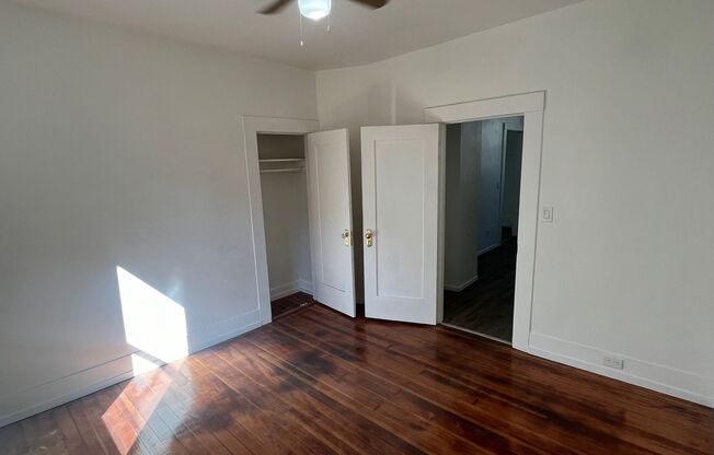 2 beds, 1.5 baths, 1,250 sqft, $2,200, Unit 1233 Starr St. - Downstairs