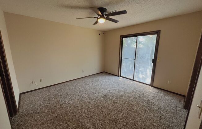 2 beds, 2 baths, $1,195