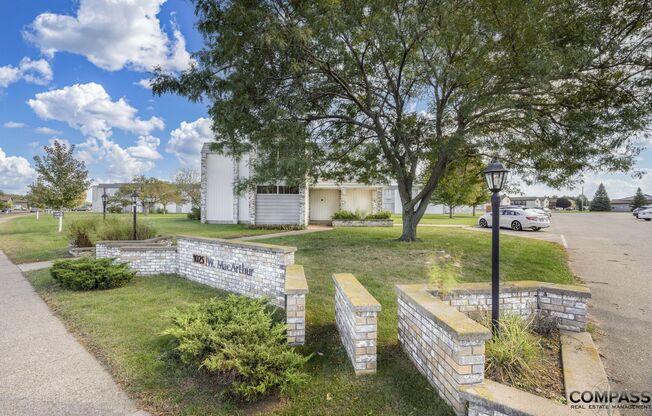 1 bed, 1 bath, 500 sqft, $895, Unit 205